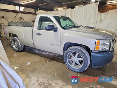 Czwarte zdjęcie samochodu z boku: 2009 CHEVROLET SILVERADO C1500 VIN:1GCEC14X39Z111581 - miniatura