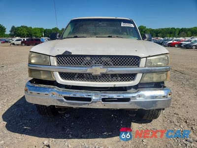 Piąte zdjęcie samochodu w środku: 2003 CHEVROLET SILVERADO K2500 HEAVY DUTY VIN:1GCHK29173E309721 - miniatura