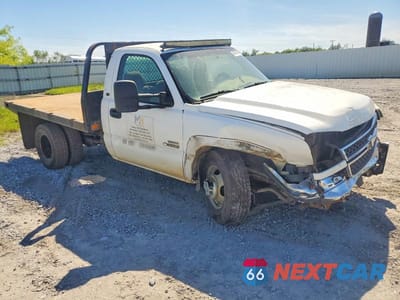 2005 CHEVROLET SILVERADO FLATBED TRUCK 1GBJC34275E271919 - główne zdjęcie licytacji z USA - miniatura