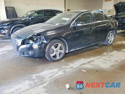 2013 VOLVO S60 T5 YV1612FS3D1212753 - główne zdjęcie licytacji z USA - miniatura