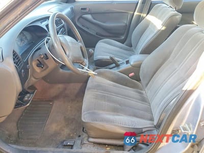 Zdjęcie 7 z 12 samochodu: 1996 TOYOTA CAMRY DX VIN:JT2BG12K9T0385631 - miniatura