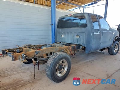 Trzecie zdjęcie samochodu z tyłu: 2006 FORD F250 SUPER DUTY VIN:1FTSX21P16EC68000 - miniatura