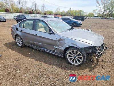Czwarte zdjęcie samochodu z boku: 2011 BMW 328 XI SULEV VIN:WBAPK5G51BNN80093 - miniatura