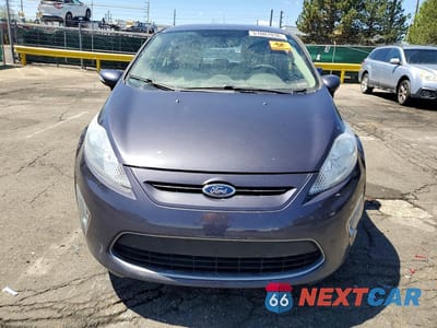 Piąte zdjęcie samochodu w środku: 2013 FORD FIESTA VIN:3FADP4FJXDM144295 - miniatura