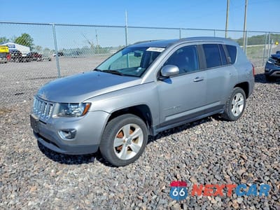 2015 JEEP COMPASS LATITUDE 1C4NJCEA8FD110656 - główne zdjęcie licytacji z USA - miniatura