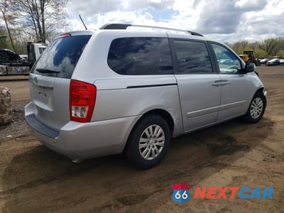 Trzecie zdjęcie samochodu z tyłu: 2011 KIA SEDONA LX VIN:KNDMG4C7XB6378050 - miniatura