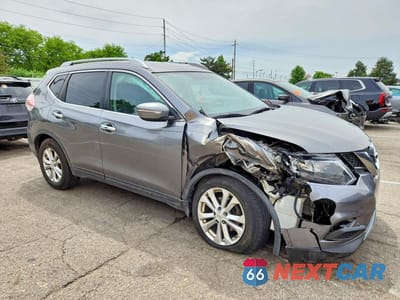 Czwarte zdjęcie samochodu z boku: 2015 NISSAN ROGUE SV VIN:KNMAT2MV9FP501143 - miniatura