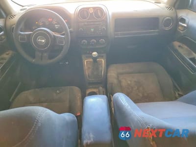 Zdjęcie 8 z 13 samochodu: 2017 JEEP PATRIOT SPORT VIN:1C4NJPBAXHD150543 - miniatura
