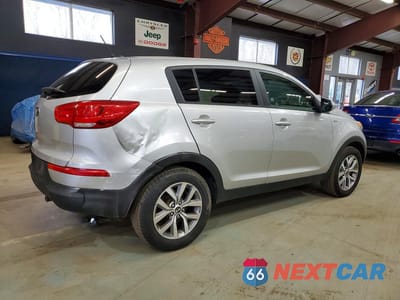 Trzecie zdjęcie samochodu z tyłu: 2015 KIA SPORTAGE LX VIN:KNDPBCACXF7700630 - miniatura