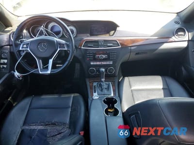 Zdjęcie 8 z 12 samochodu: 2014 MERCEDES-BENZ C 250 VIN:WDDGF4HB8ER306737 - miniatura
