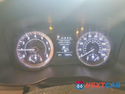 Zdjęcie 9 z 12 samochodu: 2021 HYUNDAI VENUE SE VIN:KMHRB8A38MU066234 - miniatura
