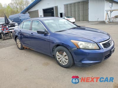 Czwarte zdjęcie samochodu z boku: 2009 HONDA ACCORD LX VIN:1HGCP26399A200616 - miniatura