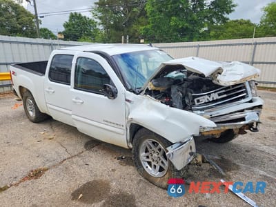Czwarte zdjęcie samochodu z boku: 2009 GMC SIERRA K1500 SLT VIN:3GTEK33379G222518 - miniatura