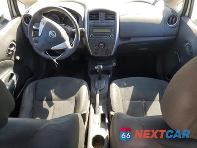 Zdjęcie 8 z 12 samochodu: 2018 NISSAN VERSA NOTE S VIN:3N1CE2CP3JL354931 - miniatura