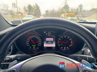 Zdjęcie 8 z 14 samochodu: 2016 MERCEDES-BENZ C 450 4MATIC AMG VIN:55SWF6EB5GU110638 - miniatura