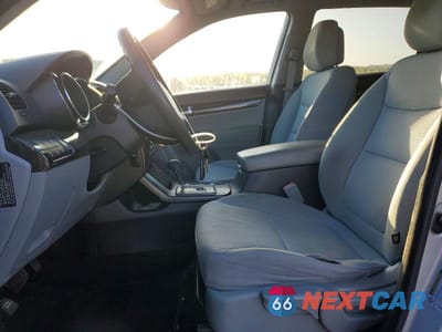 Zdjęcie 7 z 13 samochodu: 2012 KIA SORENTO LX VIN:5XYKTDA67CG308680 - miniatura