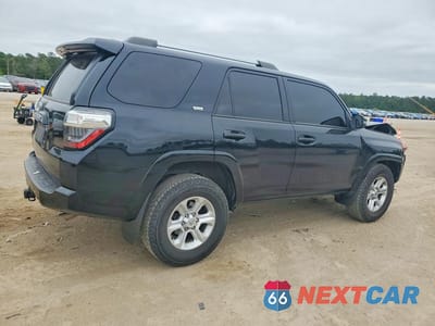 Trzecie zdjęcie samochodu z tyłu: 2023 TOYOTA 4RUNNER SR5 PREMIUM VIN:JTEFU5JR1P5303631 - miniatura