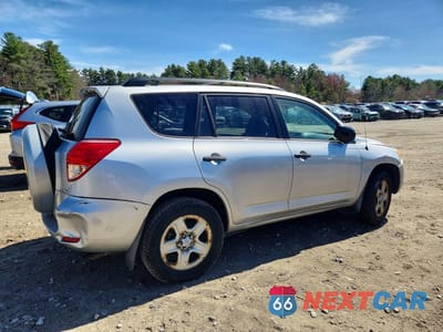 Trzecie zdjęcie samochodu z tyłu: 2008 TOYOTA RAV4 BASE VIN:JTMBD33V185199239 - miniatura