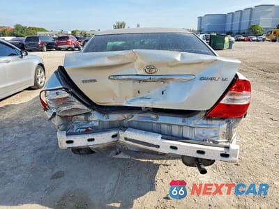 Zdjęcie 6 z 12 samochodu: 2004 TOYOTA CAMRY LE VIN:4T1BE32K24U811710 - miniatura