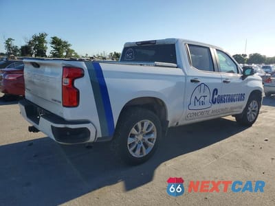 Trzecie zdjęcie samochodu z tyłu: 2022 CHEVROLET SILVERADO LTD C1500 CUSTOM VIN:3GCPWBEK6NG195608 - miniatura