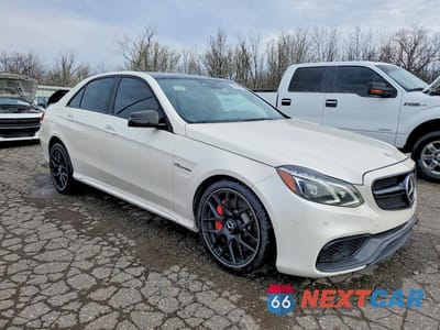 Czwarte zdjęcie samochodu z boku: 2014 MERCEDES-BENZ E 63 AMG-S VIN:WDDHF7GB6EA931739 - miniatura
