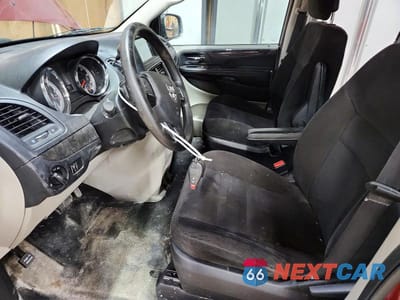 Zdjęcie 7 z 13 samochodu: 2014 DODGE GRAND CARAVAN SE VIN:2C4RDGBG0ER406002 - miniatura