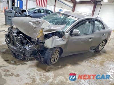 2010 KIA FORTE EX KNAFU4A25A5135613 - główne zdjęcie licytacji z USA - miniatura