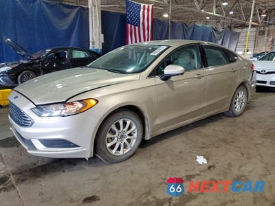 2017 FORD FUSION S 3FA6P0G71HR378600 - główne zdjęcie licytacji z USA - miniatura