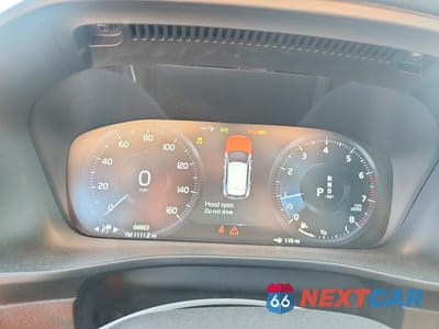 Zdjęcie 9 z 12 samochodu: 2021 VOLVO XC40 T5 R-DESIGN VIN:YV4162UM9M2563034 - miniatura