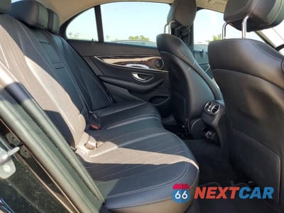 Zdjęcie 10 z 13 samochodu: 2018 MERCEDES-BENZ E 300 VIN:WDDZF4JB3JA376237 - miniatura