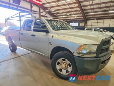 Czwarte zdjęcie samochodu z boku: 2013 RAM 3500 ST VIN:3C63R2GL6DG522333 - miniatura