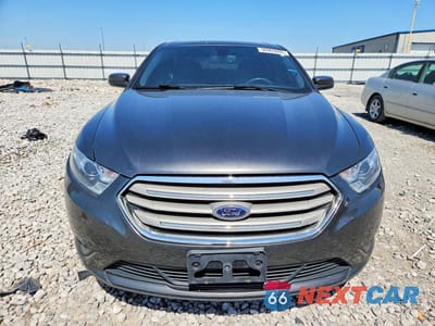 Piąte zdjęcie samochodu w środku: 2017 FORD TAURUS SEL VIN:1FAHP2H81HG111654 - miniatura