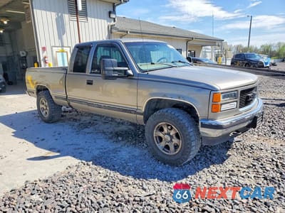 Czwarte zdjęcie samochodu z boku: 1998 GMC SIERRA K1500 VIN:2GTEK19R7W1536383 - miniatura