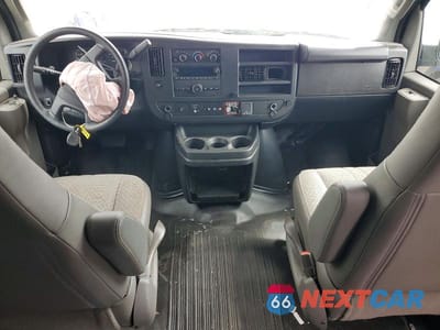 Zdjęcie 8 z 13 samochodu: 2025 CHEV EXPRESS CUTAW VIN:1GCWGAFP4S1108859 - miniatura