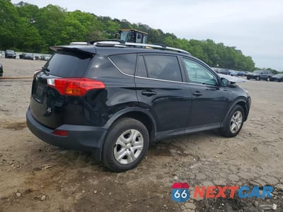 Trzecie zdjęcie samochodu z tyłu: 2015 TOYOTA RAV4 LE VIN:2T3BFREV4FW382747 - miniatura
