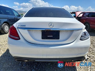 Zdjęcie 6 z 12 samochodu: 2017 MERCEDES-BENZ C300 VIN:55SWF4JB4HU196407 - miniatura