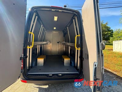Zdjęcie 6 z 11 samochodu: 2018 MERCEDES-BENZ SPRINTER 2500 VIN:WD3PE7CD3JP631447 - miniatura