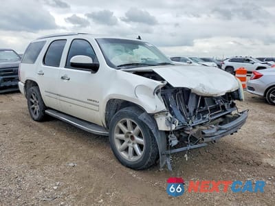 Czwarte zdjęcie samochodu z boku: 2012 GMC YUKON DENALI VIN:1GKS1EEF5CR326865 - miniatura
