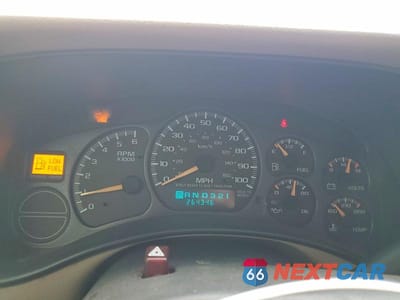 Zdjęcie 9 z 13 samochodu: 2002 CHEVROLET SUBURBAN C1500 VIN:1GNEC16Z52J332111 - miniatura