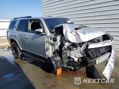 Czwarte zdjęcie samochodu z boku: 2024 TOYOTA 4RUNNER TRD OFF-ROAD PREMIUM VIN:JTERU5JRXR6225084 - miniatura