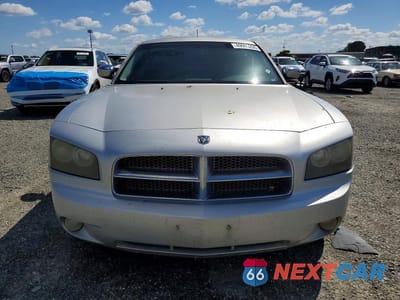 Piąte zdjęcie samochodu w środku: 2008 DODGE CHARGER SXT VIN:2B3KA33G88H306615 - miniatura