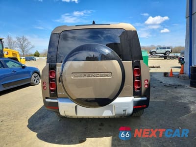 Zdjęcie 6 z 13 samochodu: 2025 LAND ROVER DEFENDER 130 S VIN:SALEJFEU0S2433013 - miniatura