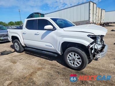 Czwarte zdjęcie samochodu z boku: 2024 TOYOTA TACOMA SR5 VIN:3TYLB5JN4RT047951 - miniatura