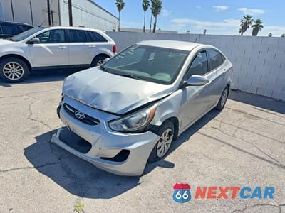 Drugie zdjęcie samochodu z przodu: 2015 HYUNDAI ACCENT GLS VIN:KMHCT4AE3FU922202 - miniatura