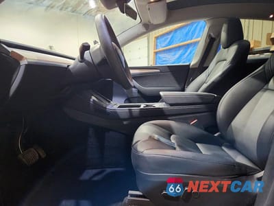 Zdjęcie 7 z 13 samochodu: 2023 TESLA MODEL Y VIN:7SAYGDEE9PA187003 - miniatura