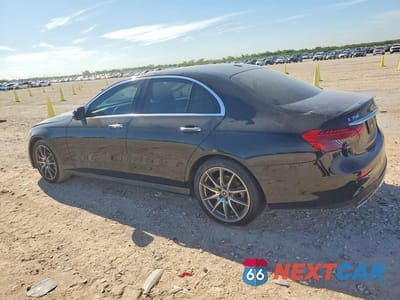 Drugie zdjęcie samochodu z przodu: 2022 MERCEDES-BENZ E 350 VIN:W1KZF8DB8NB087454 - miniatura