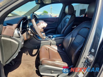 Zdjęcie 7 z 13 samochodu: 2016 MERCEDES-BENZ GLC 300 4MATIC VIN:WDC0G4KB6GF108660 - miniatura