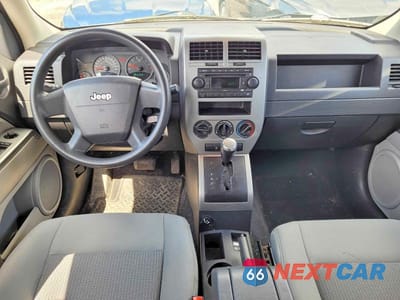 Zdjęcie 9 z 10 samochodu: 2007 JEEP PATRIOT SPORT VIN:1J8FF28W97D392209 - miniatura