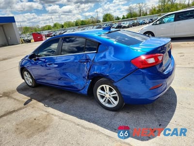 Drugie zdjęcie samochodu z przodu: 2017 CHEVROLET CRUZE LT VIN:3G1BE5SM5HS567292 - miniatura