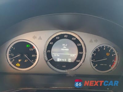 Zdjęcie 9 z 12 samochodu: 2010 MERCEDES-BENZ GLK 350 4MATIC VIN:WDCGG8HB2AF327331 - miniatura